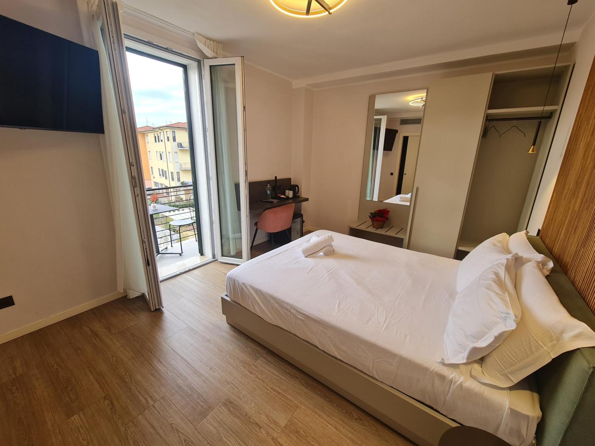 Hotel Miratorre Superior بيزا المظهر الخارجي الصورة